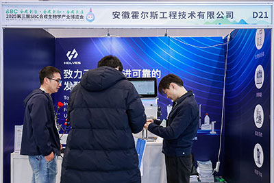 OG视讯团队与客户交流 OG视讯团队与客户交流
